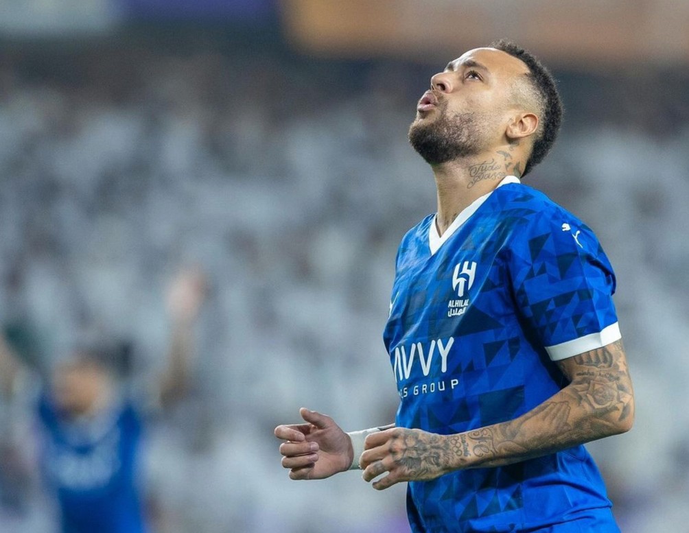 帮助他逐步 帮助他逐步